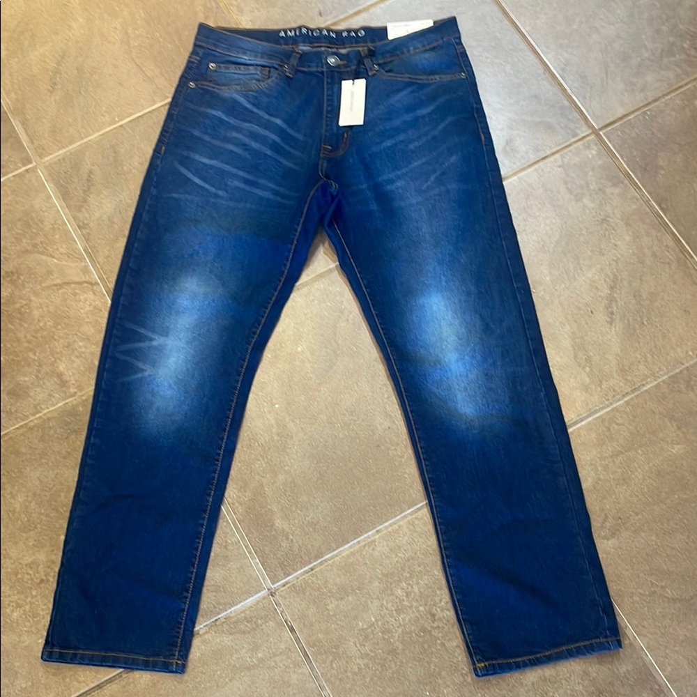 NWT  American Rag Relaxed Fit Jeans!  32X32